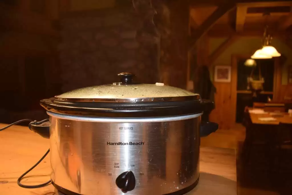 Humidifying the house with a crock pot