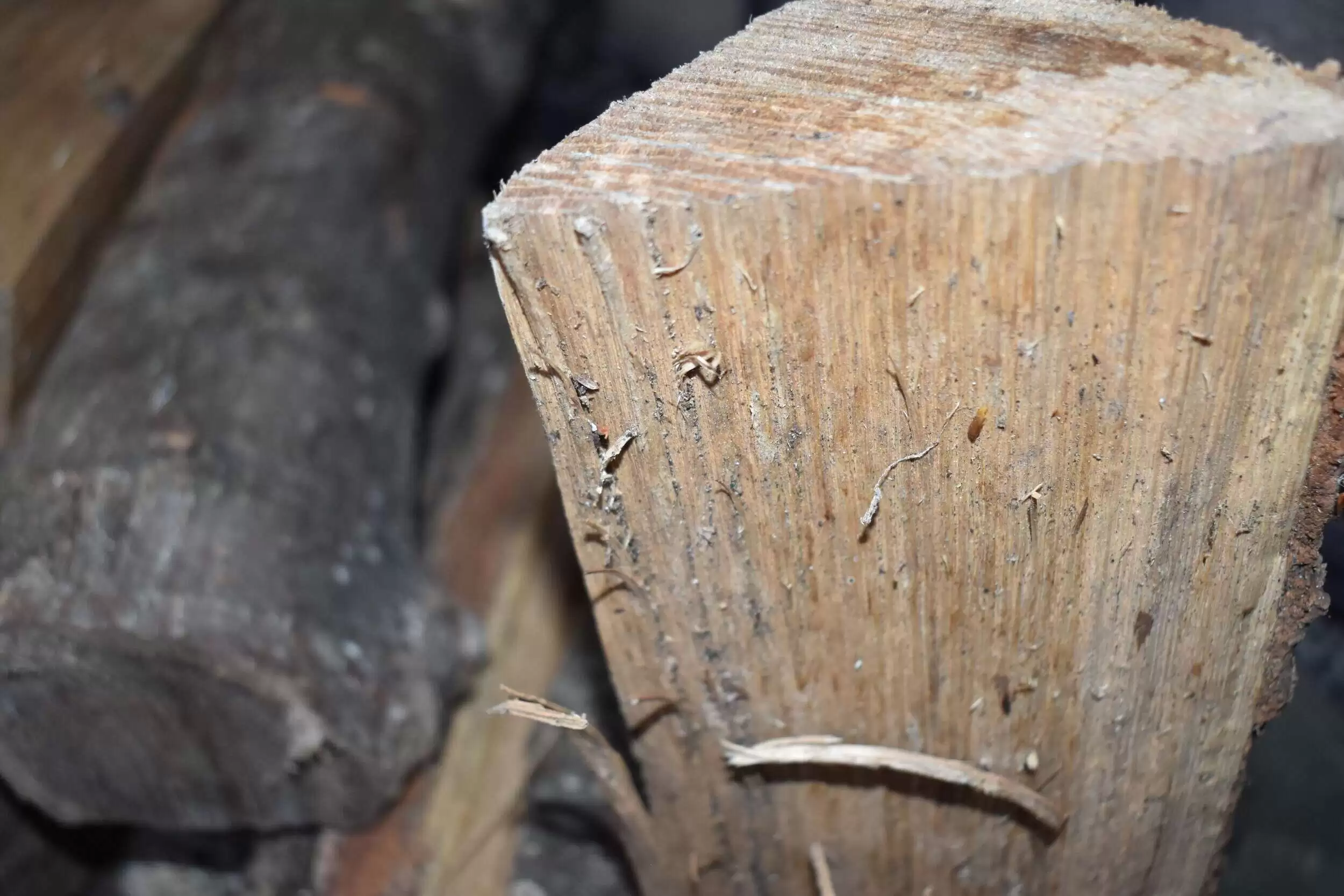 firewood grain splitting mauls split along the grain